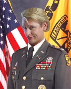 Gay_soldier20040421