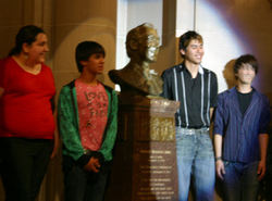 Harvey_bust